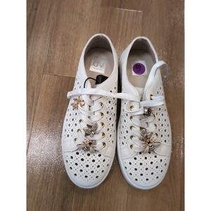 Dolce Vita Roxane White Womens Shoe Size 8.5 Sneakers w/bees & butterfly